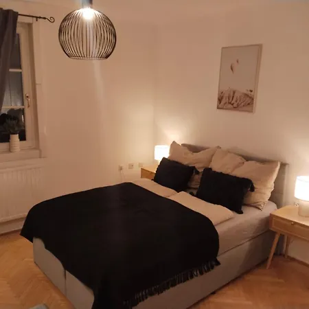 Faraway Homes #14 * 恩斯